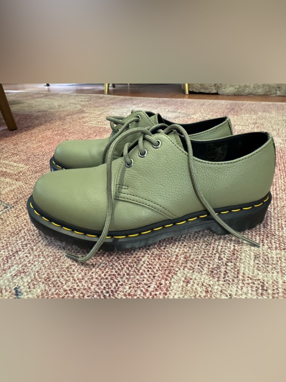 Dr. Martens 1461 Muted matte Olive Virginia leather Oxford shoes sz 9 like new
